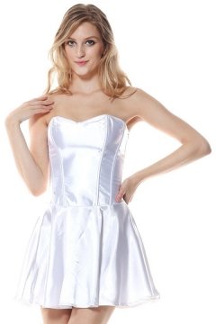 Корсетное платье белого цвета